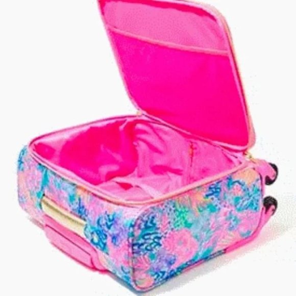 Lilly Pulitzer Carry On Luggage Suitcase Splendor in the Sand - Picture 5 of 17